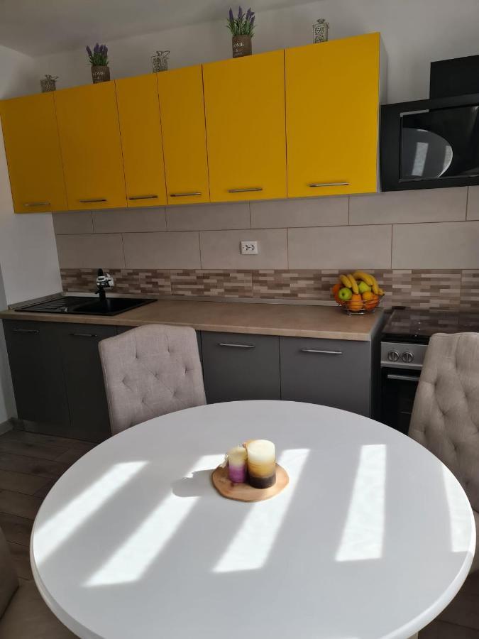 Stephanie Apartment Галац Екстер'єр фото